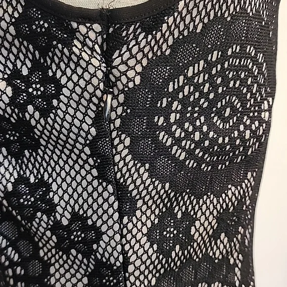 ENFOCUS STUDIO DRESS - Picture 7 of 9